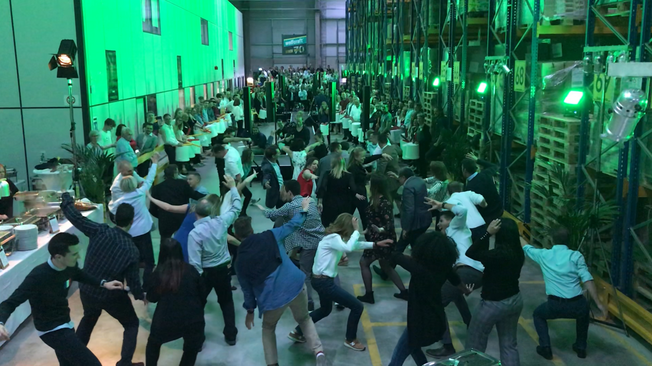 Teambuilding-Event in der Lagerhalle